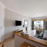 Sunny Escape Apartman *
