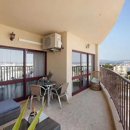 Sunny Escape Apartment Portimao