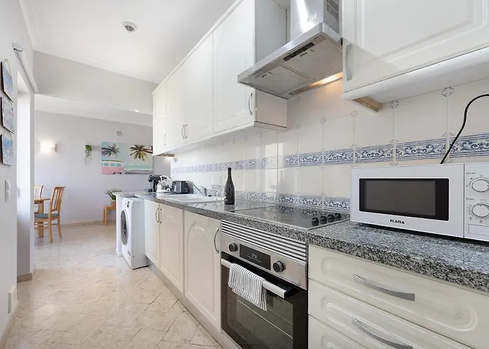 Sunny Escape Apartment Portimão