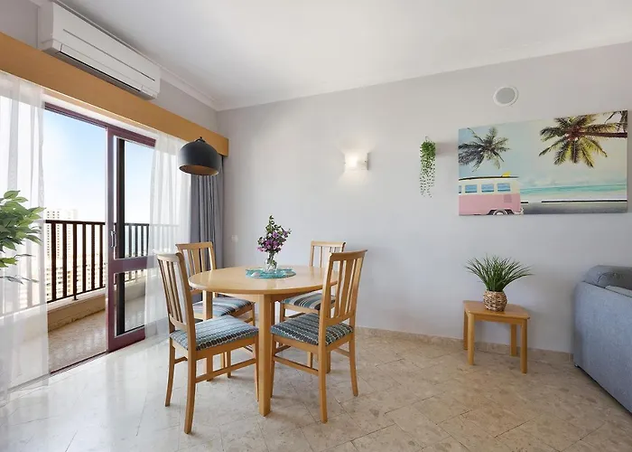 Sunny Escape Apartment